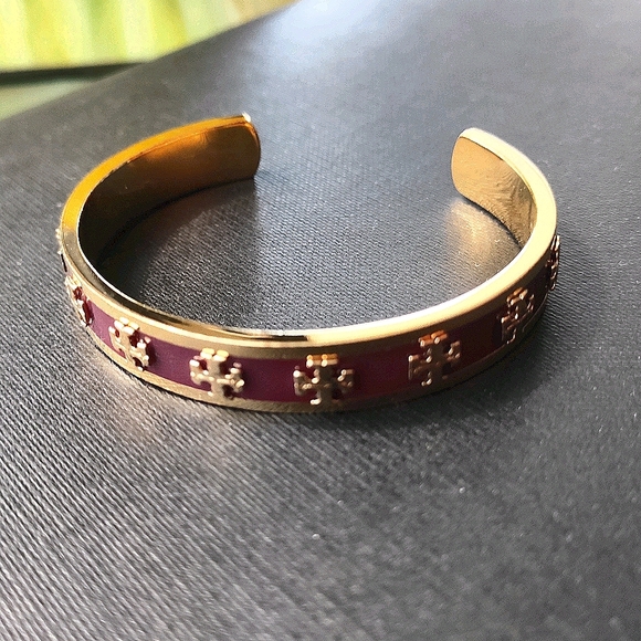 Tory Burch ENAMEL RAISED Logo Cuff Bracelet - Picture 5 of 12